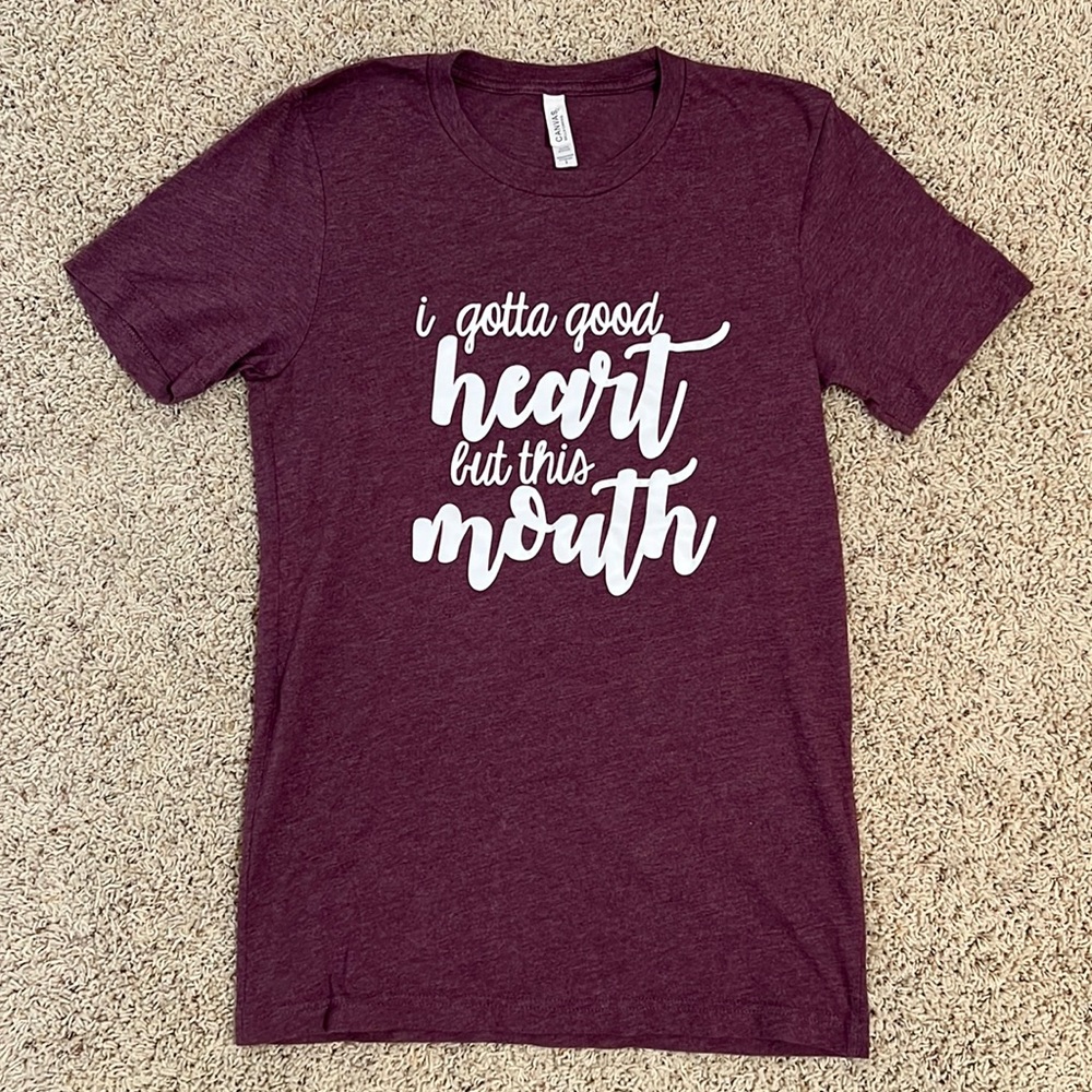 💕5 for $25💕 I Gotta Good Heart But This Mouth Tee (S)